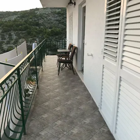 Apartments Angela Primosten Exterior photo