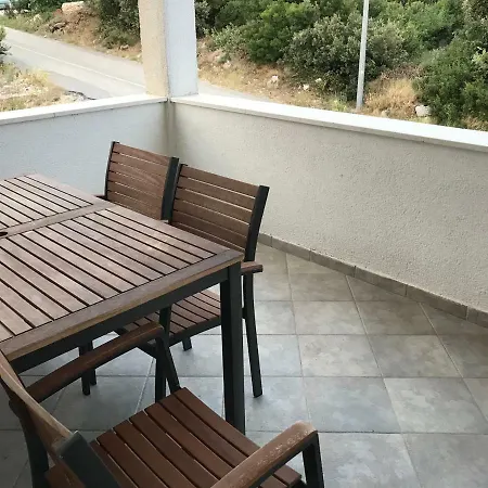 Apartments Angela Primosten Exterior photo