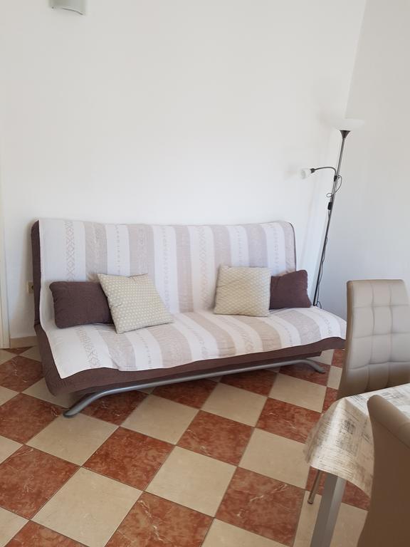 Angela Apartment