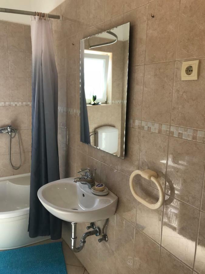 Angela Apartment Primosten